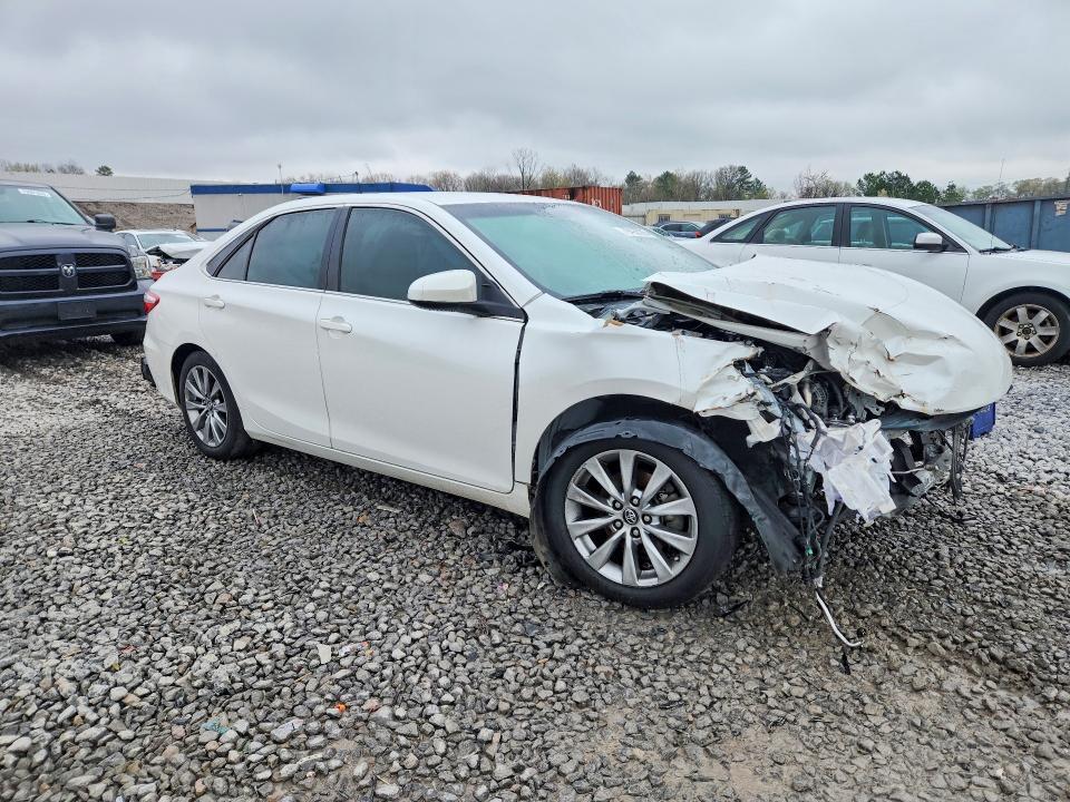 2016 Toyota Camry xle