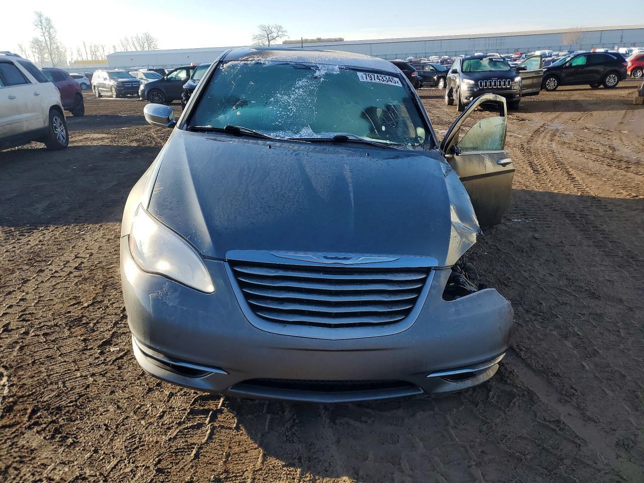 2013 Chrysler 200 Limited