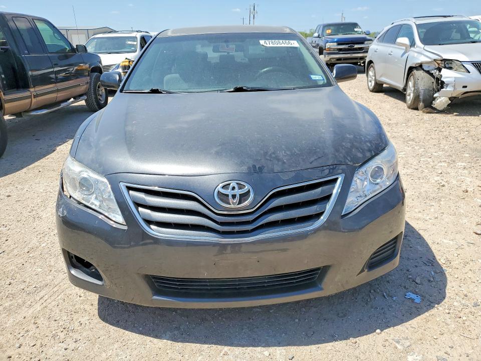 2011 Toyota Camry le