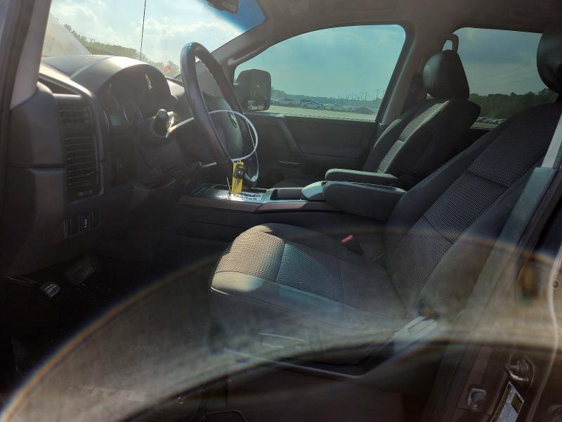 2011 Nissan Titan SV