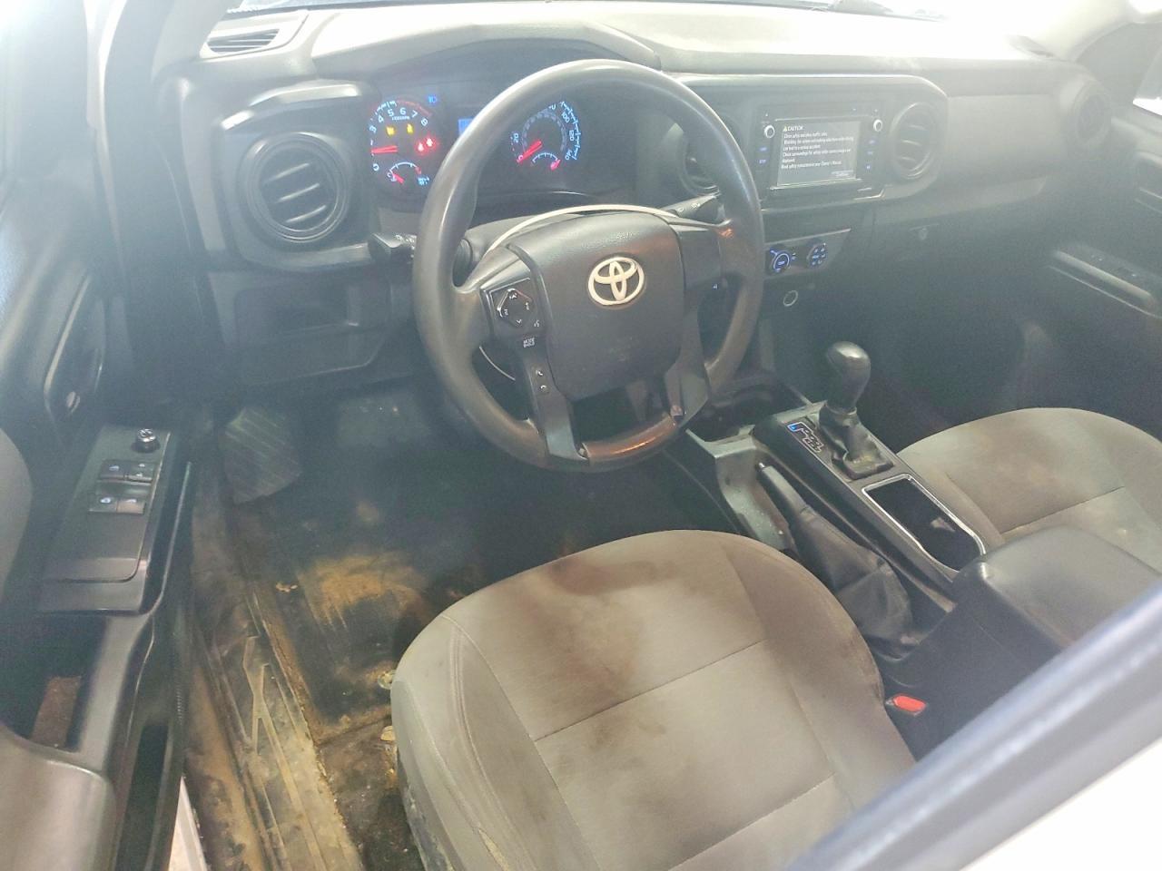 2016 Toyota Tacoma SR