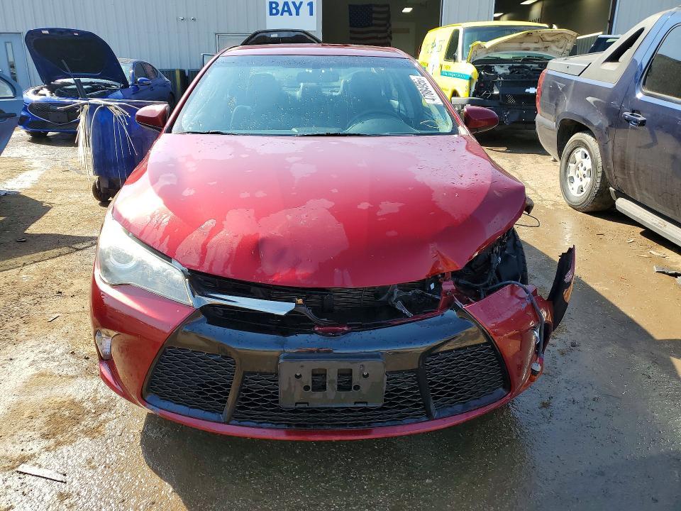 2015 Toyota Camry se