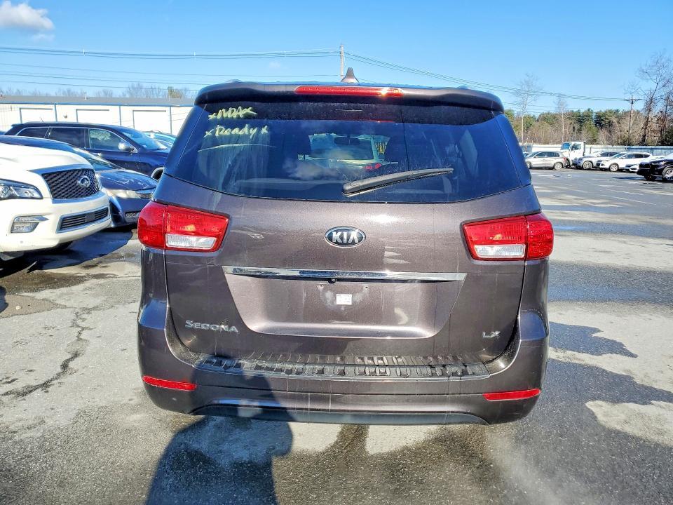 2015 KIA Sedona lx
