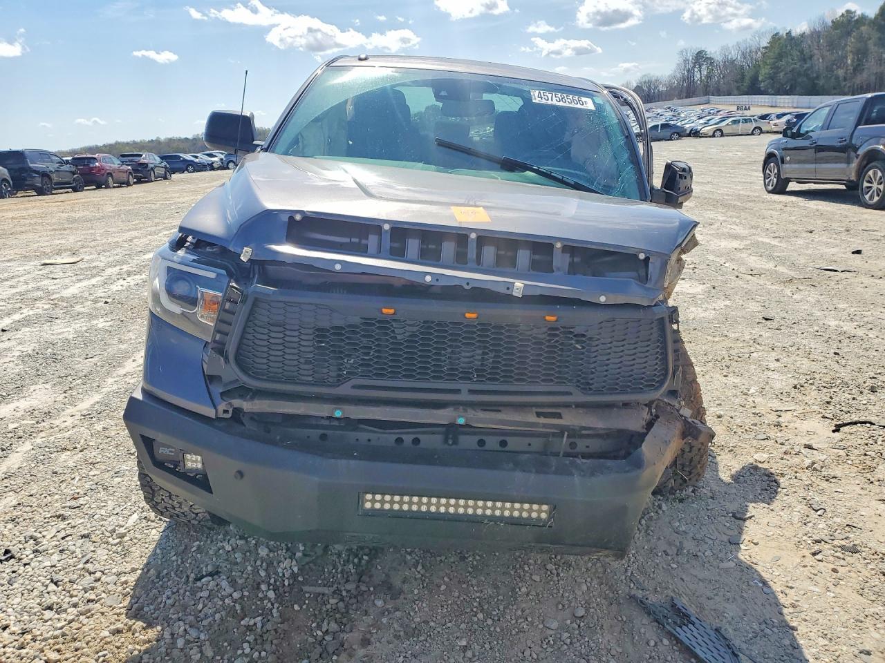 2018 Toyota Tundra SR5