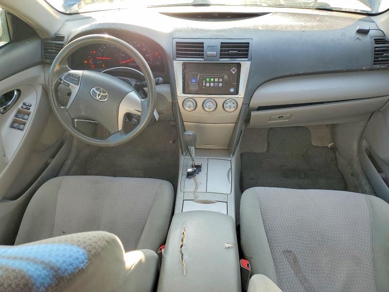 2010 Toyota Camry le