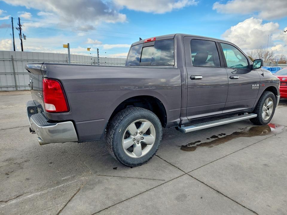 2015 Dodge Ram 1500 slt