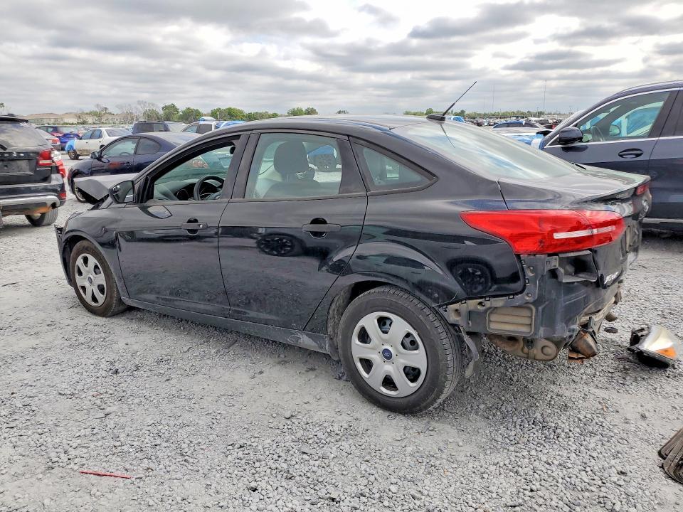 2017 Ford Focus s