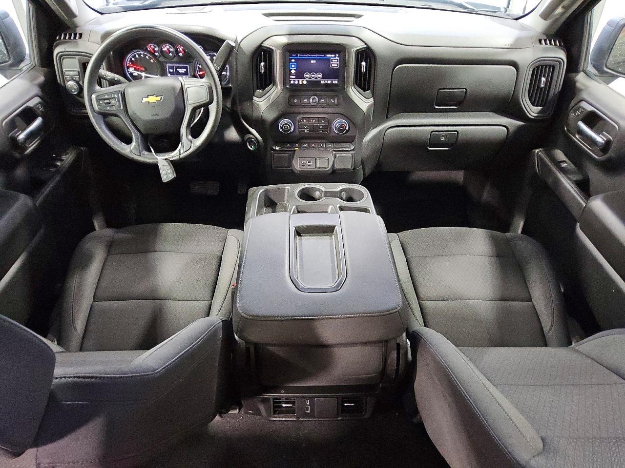 2025 Chevrolet Silverado C1500 Custom