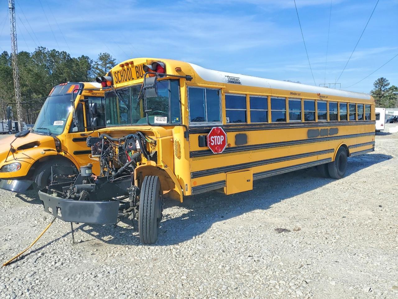2000 Freightliner Chassis FS65