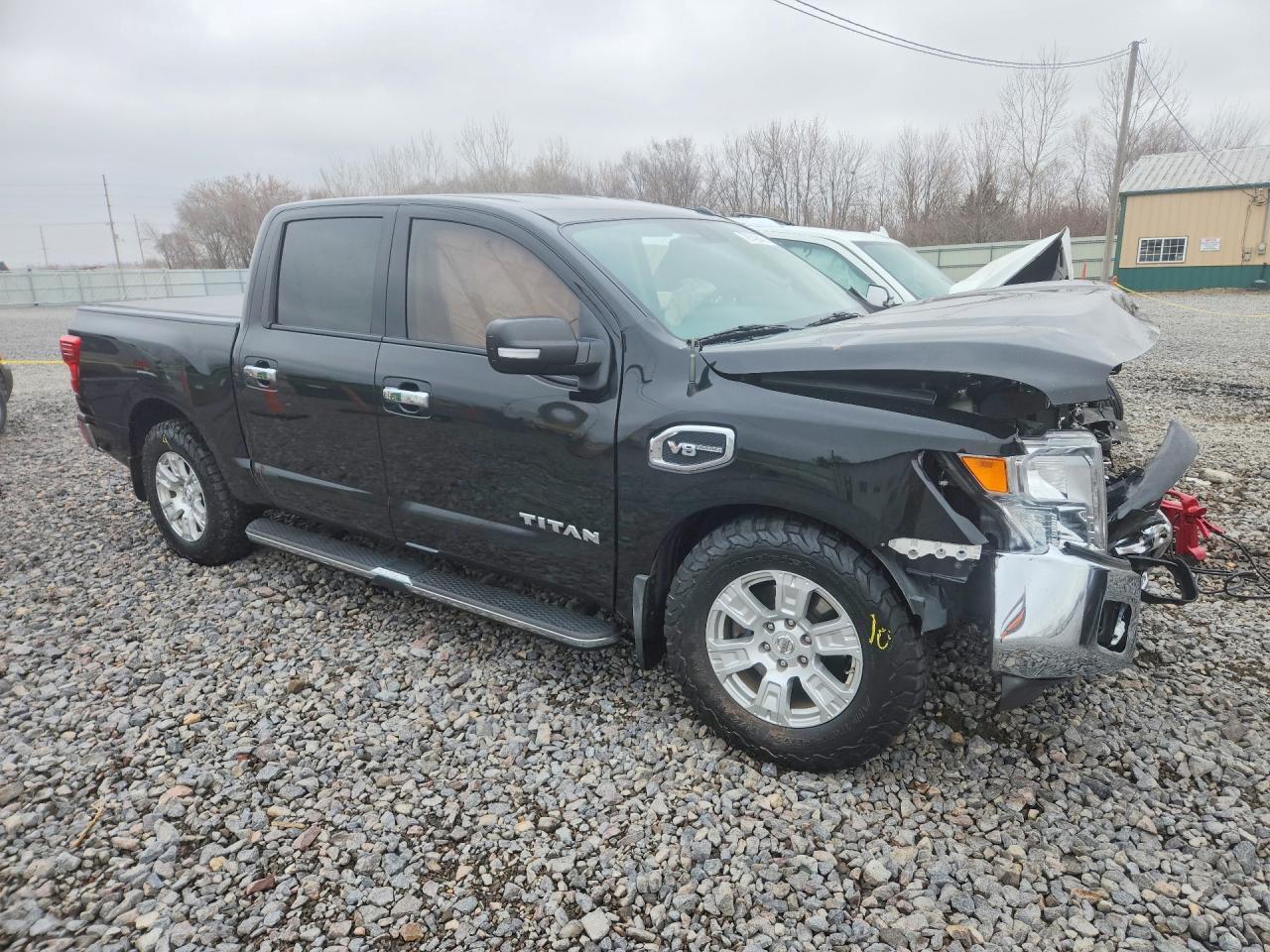 2017 Nissan Titan SV