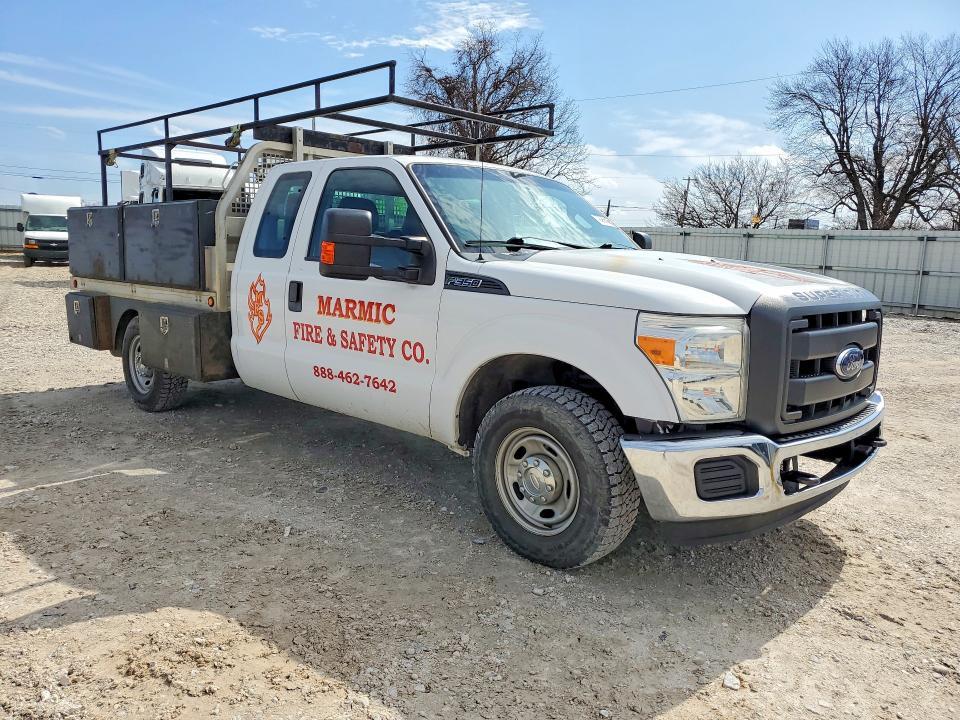 2014 Ford F350 Super Duty Flatbed Truck