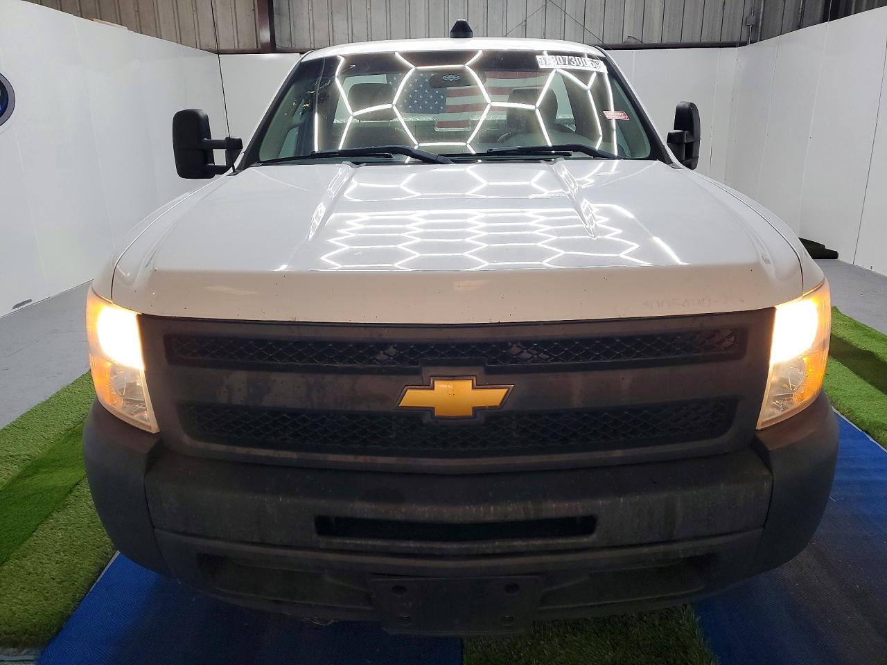 2013 Chev 1500 4X2 / Pickup