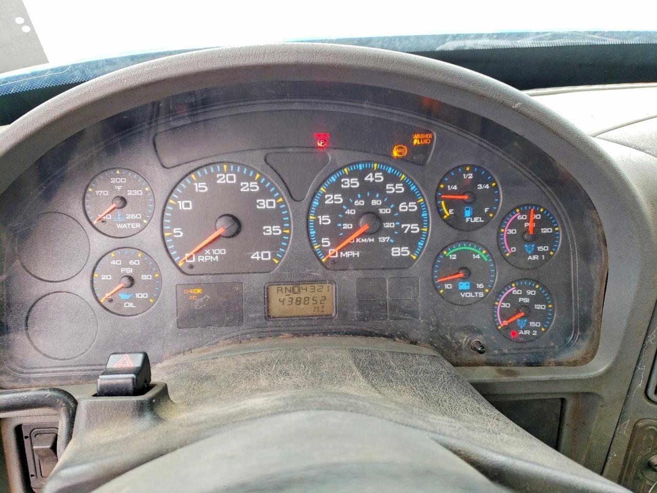 2004 International 4400 ROLL-OFF Container Truck