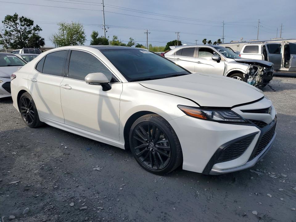 2022 Toyota Camry xse