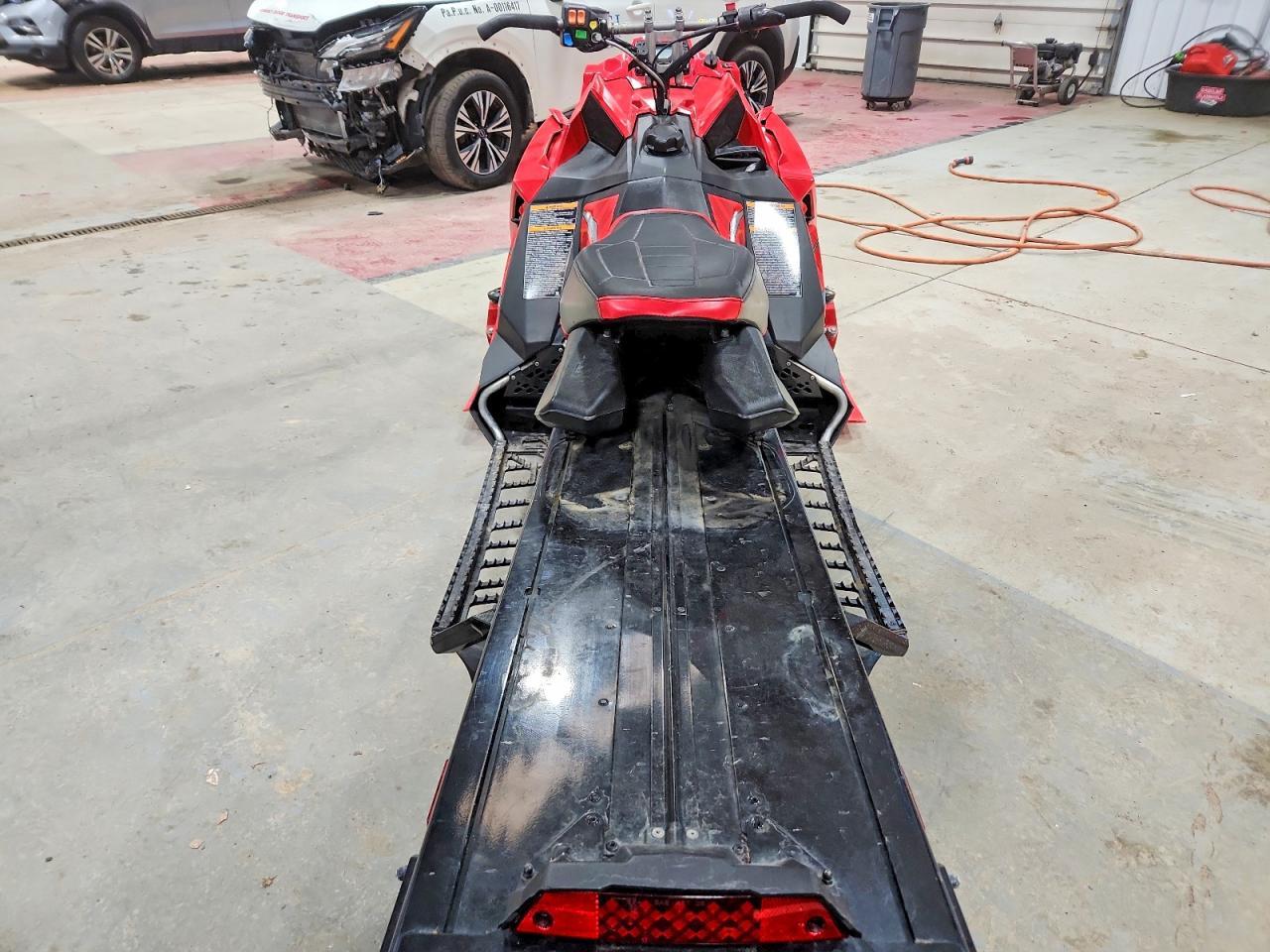 2020 Polaris Axys
