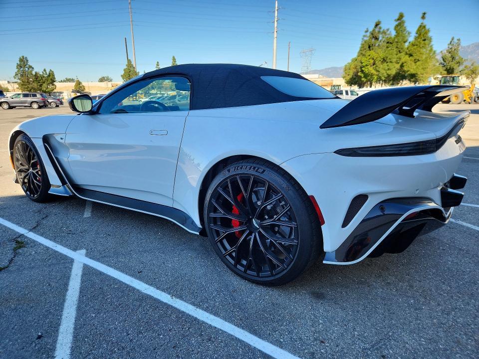 2023 Aston Martin Vantage