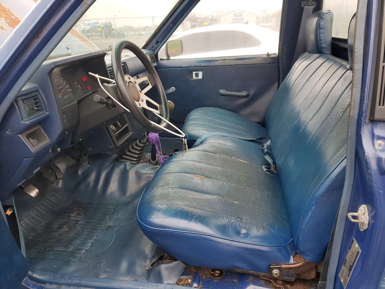 1986 Toyota Pickup Base