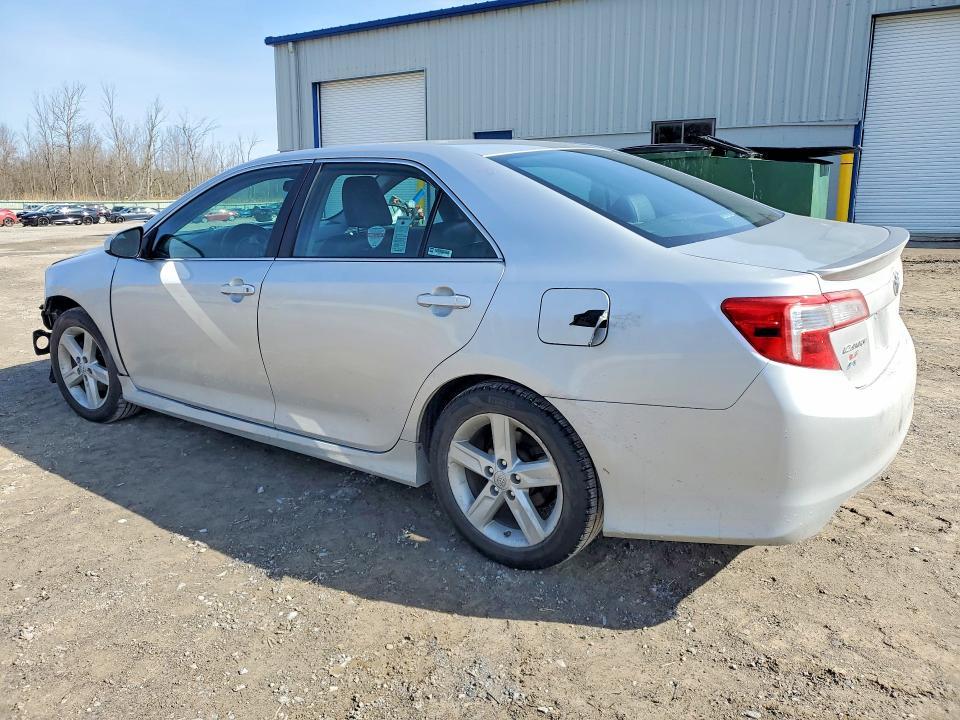 2014 Toyota Camry se