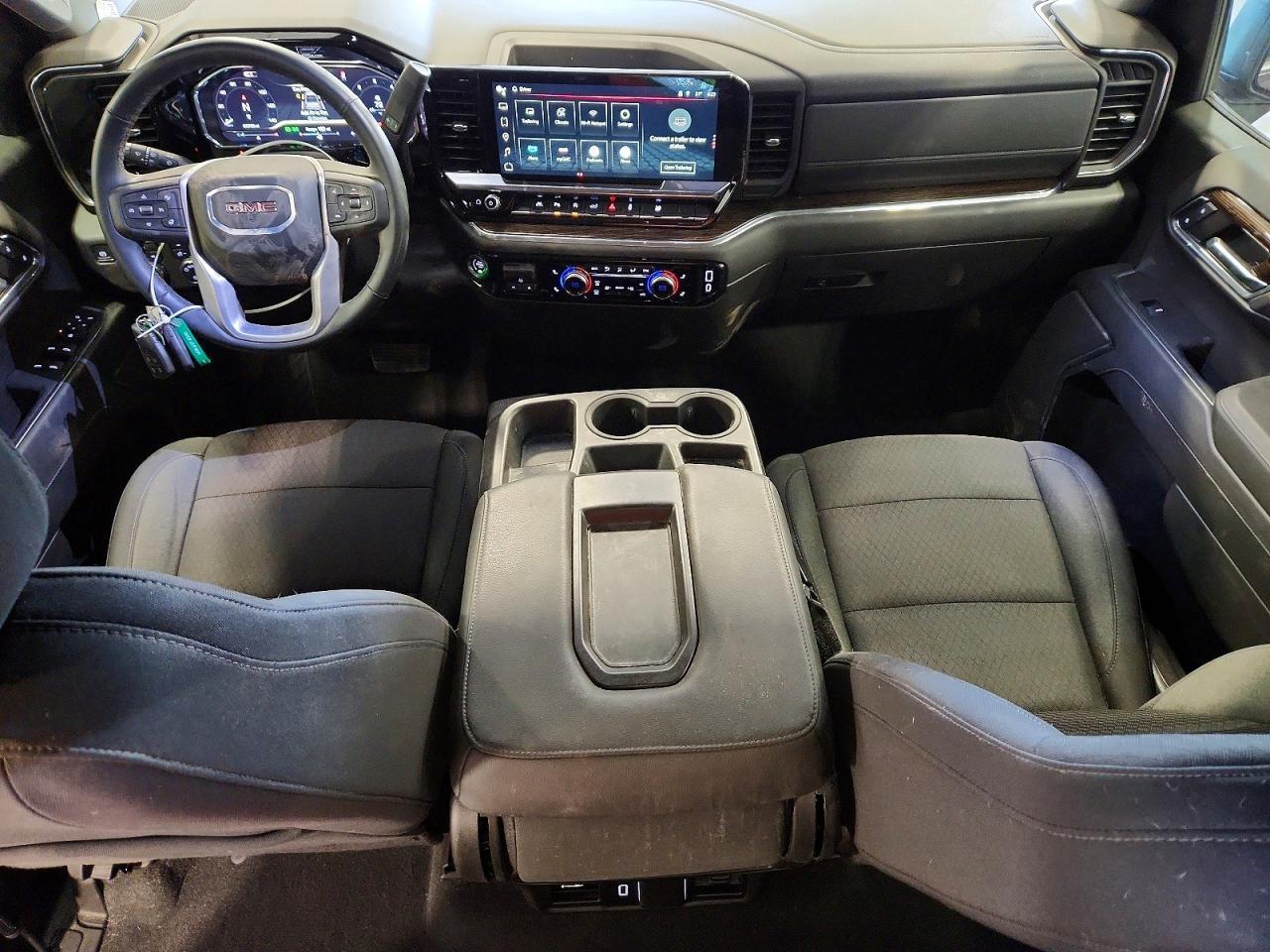 2024 GMC Sierra K1500 SLE