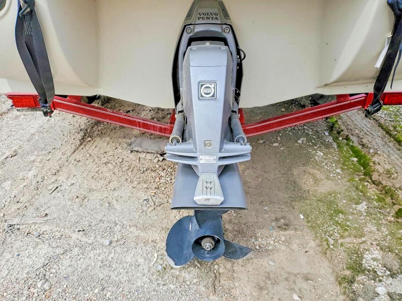 2007 Stingray Boat-Boat