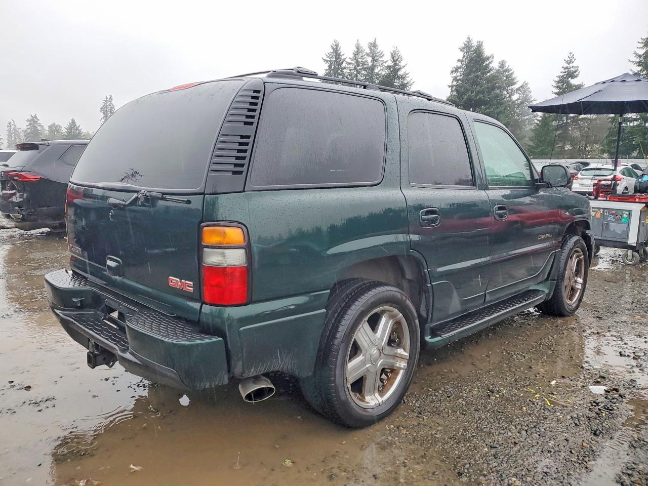 2004 GMC Yukon Denali