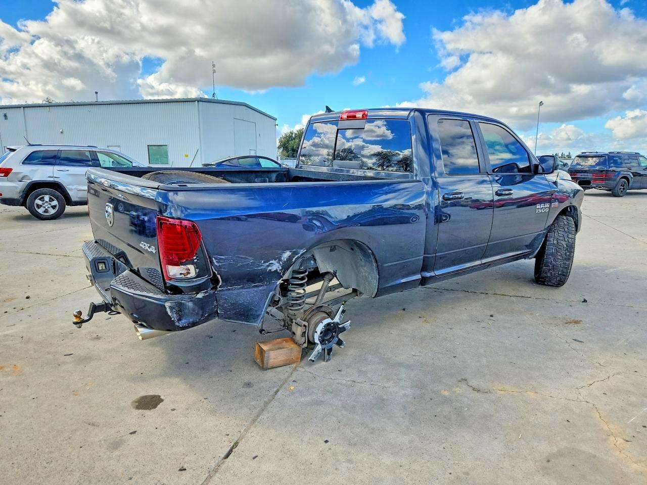 2015 Dodge RAM 1500 Sport