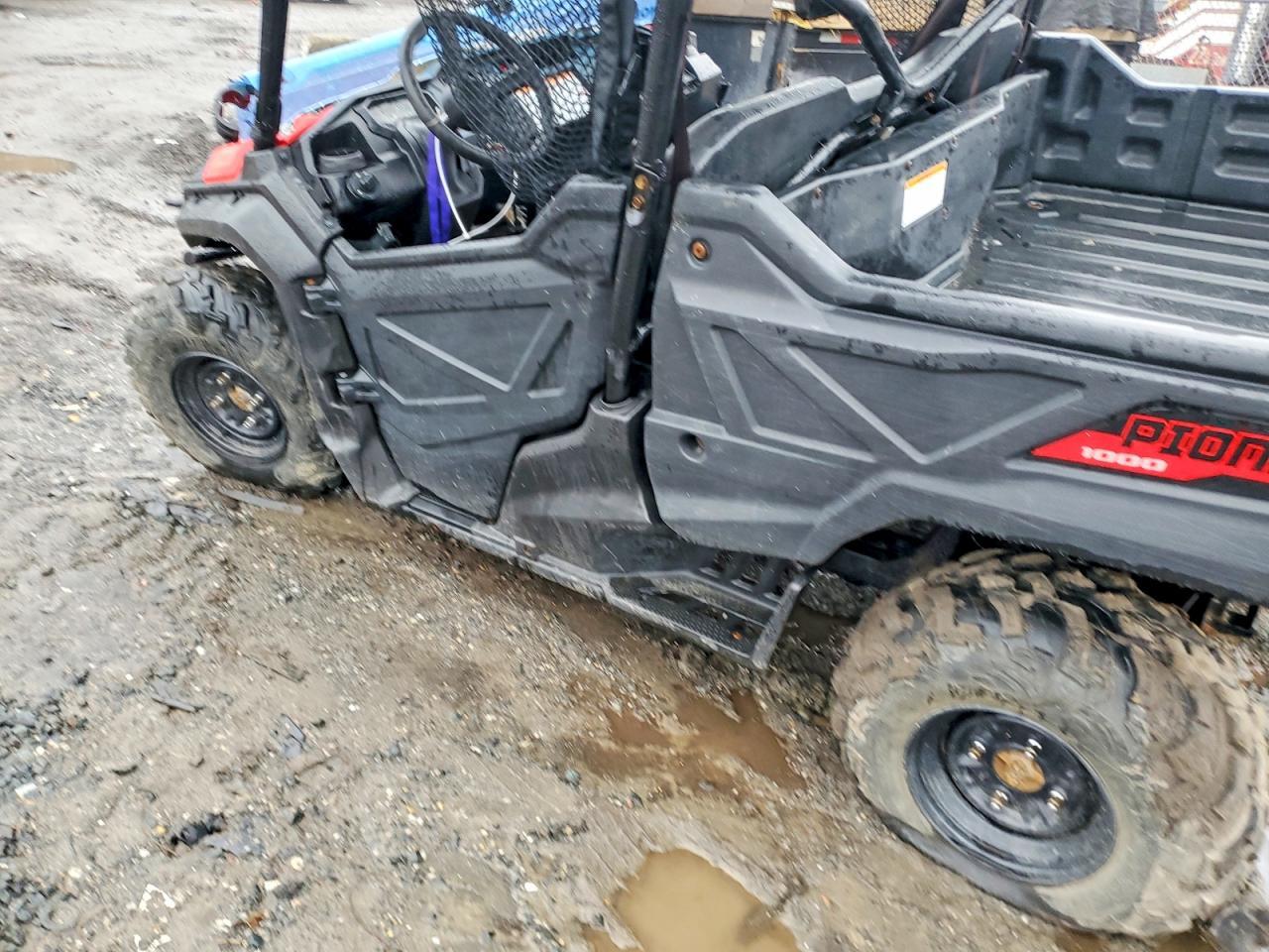2016 Honda Pioneer 1000 Utility Vehicle