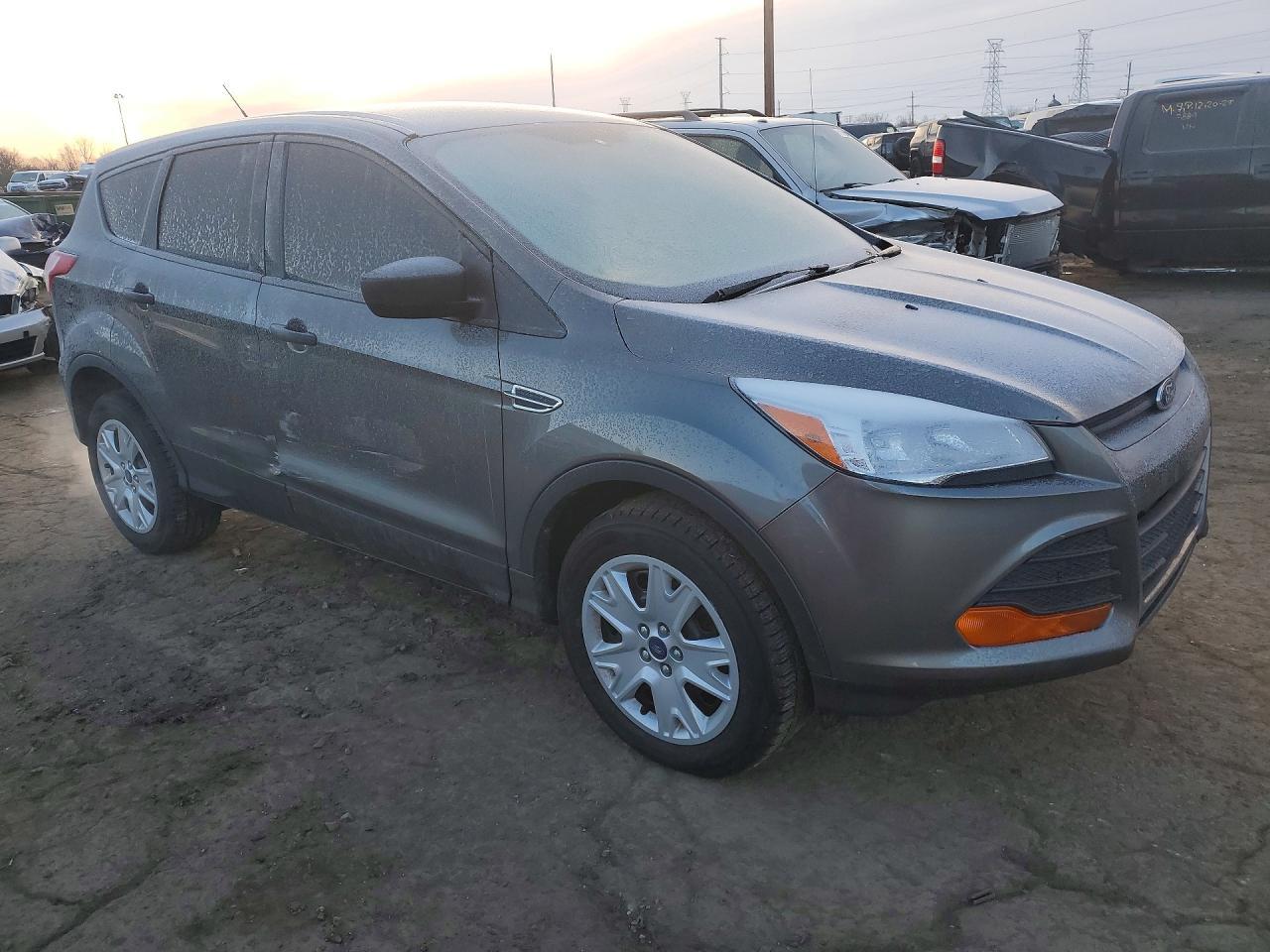 2014 Ford Escape s