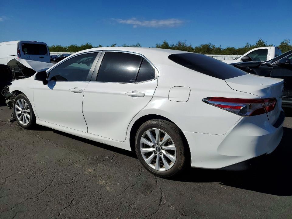 2018 Toyota Camry le
