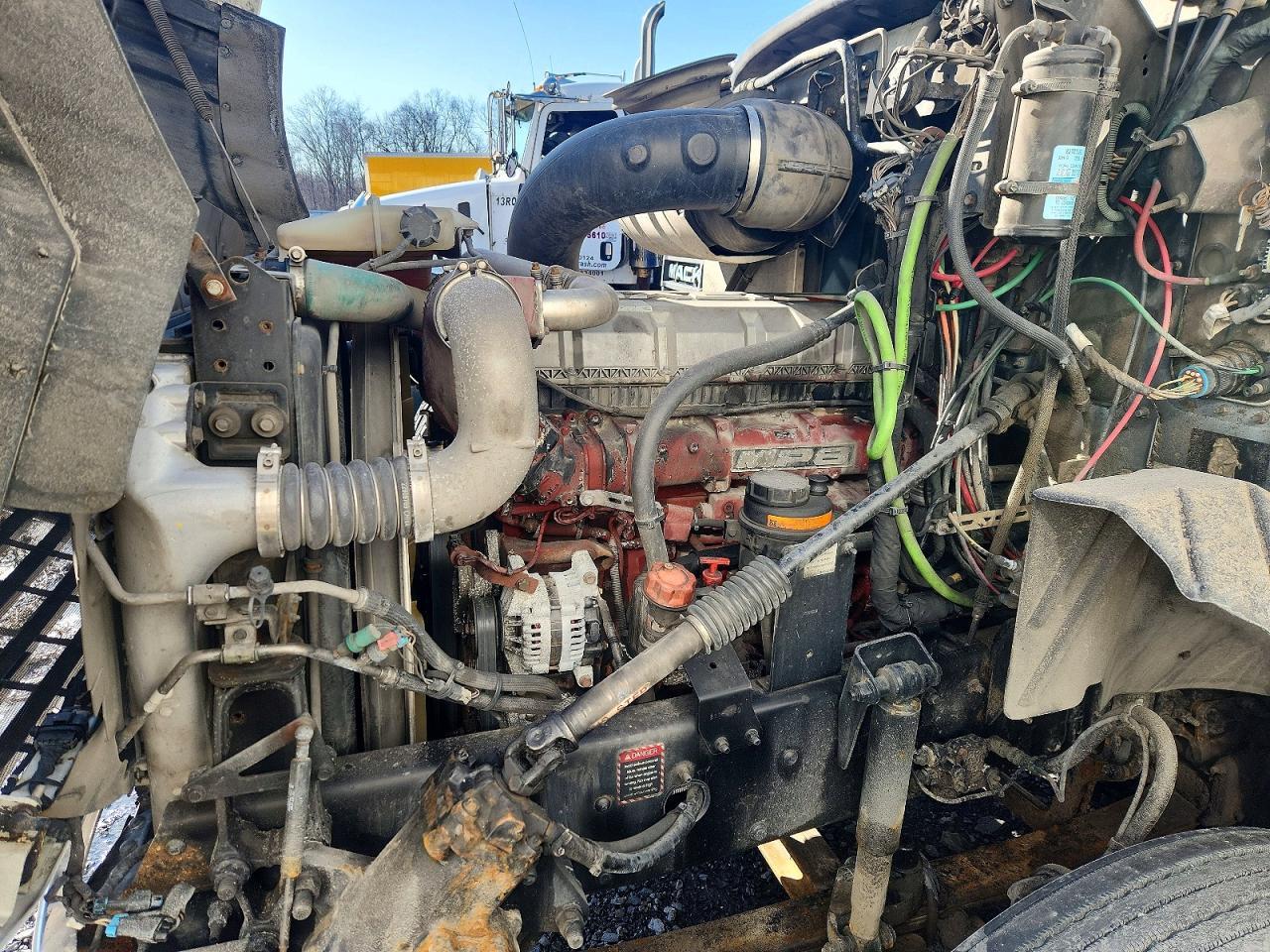 2016 Mack CXU613 Semi Truck