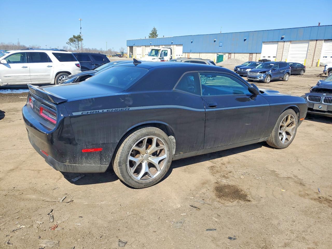 2015 Dodge Challenger sxt Plus