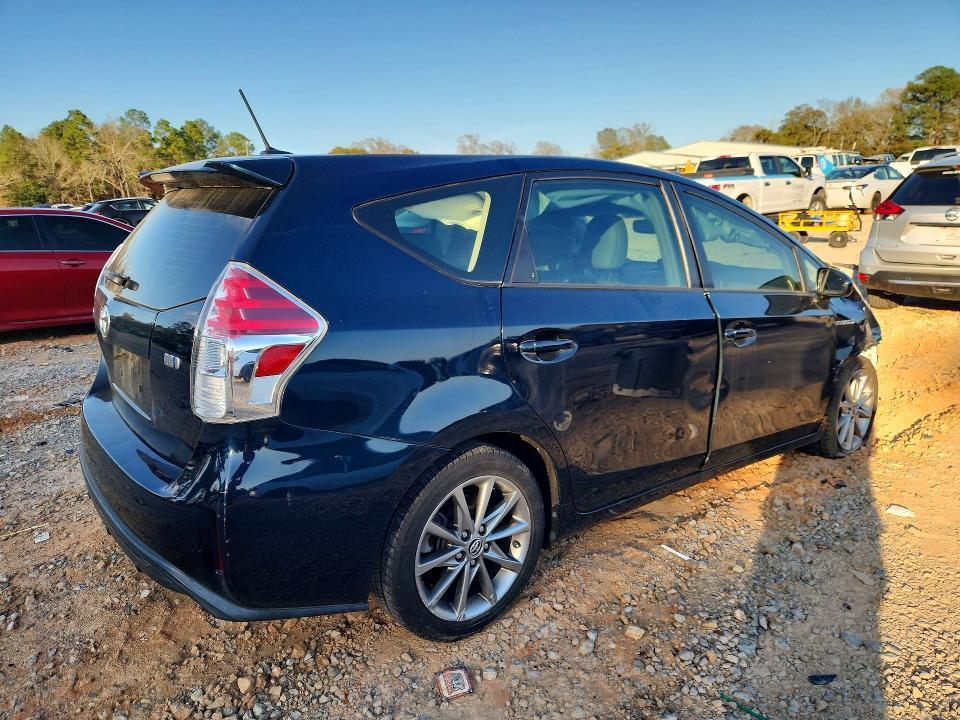 2017 Toyota Prius v Five