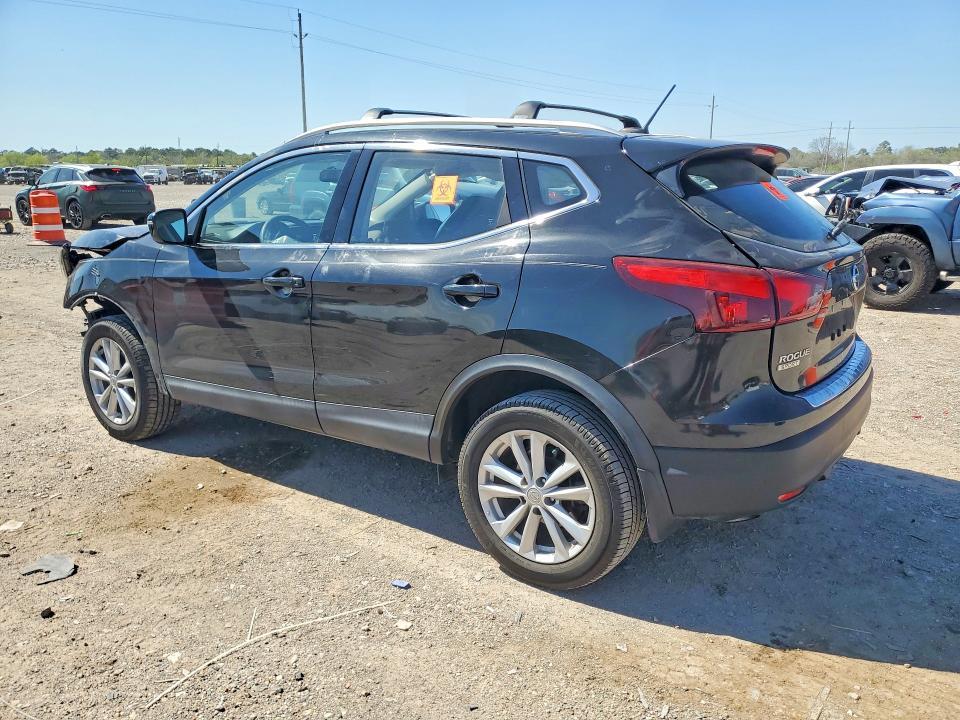 2018 Nissan Rogue Sport sv