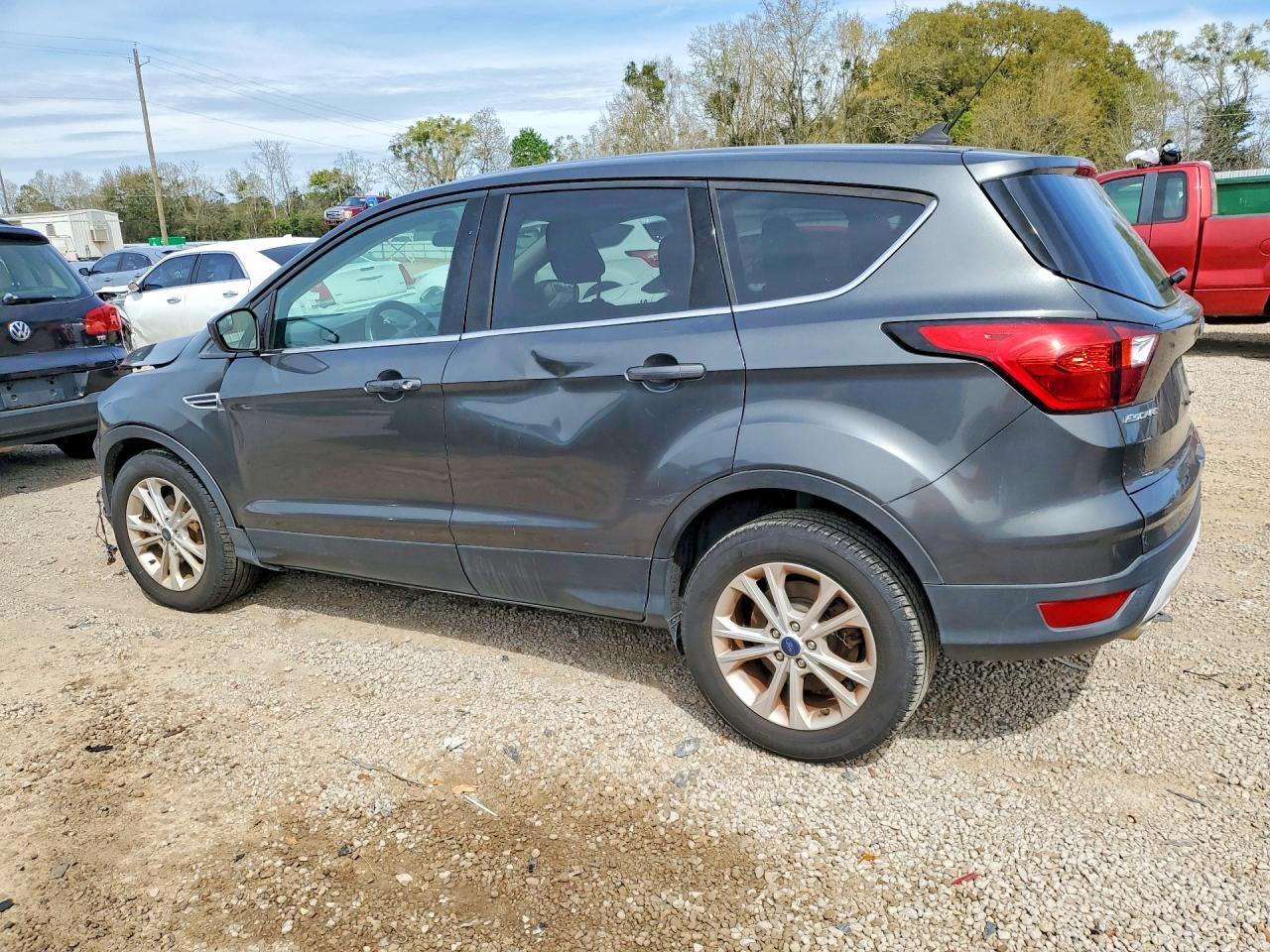 2019 Ford Escape se