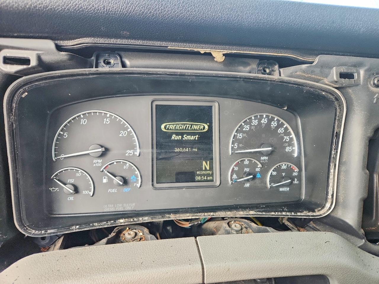 2019 Freigliner 2019 Freightliner Cascadia 126 Semi Truck