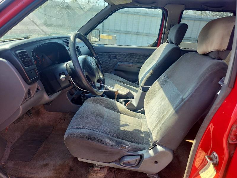 2000 Nissan Frontier XE