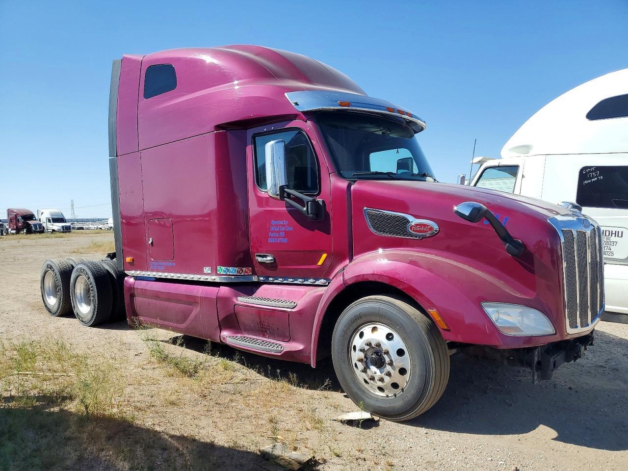 2020 Peterbilt 579 Semi Truck