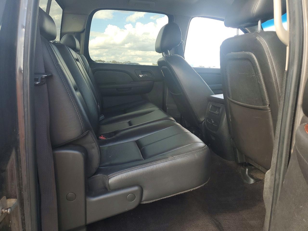 2011 GMC Sierra K2500 SLT