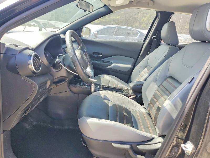 2021 Nissan Kicks sr