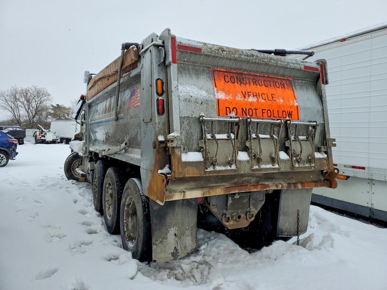 2019 Volv O VHD Dump Truck