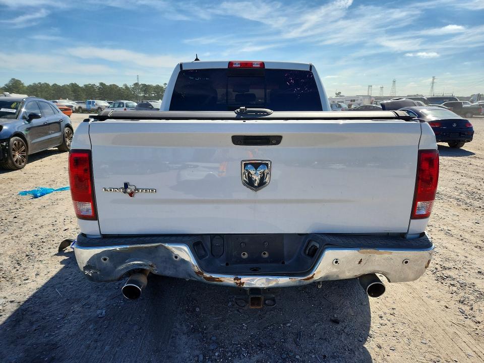 2015 Dodge RAM 1500 SLT