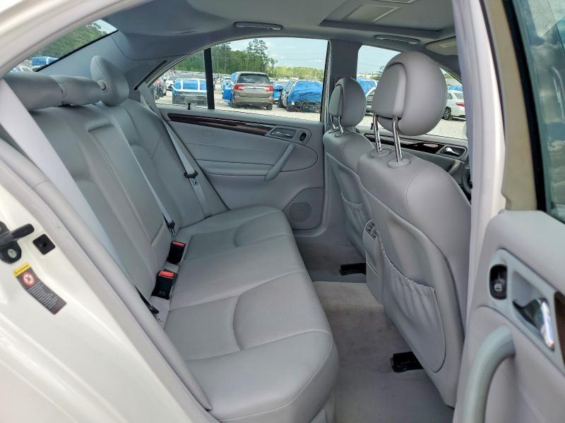 2004 Mercedes-Benz C 240