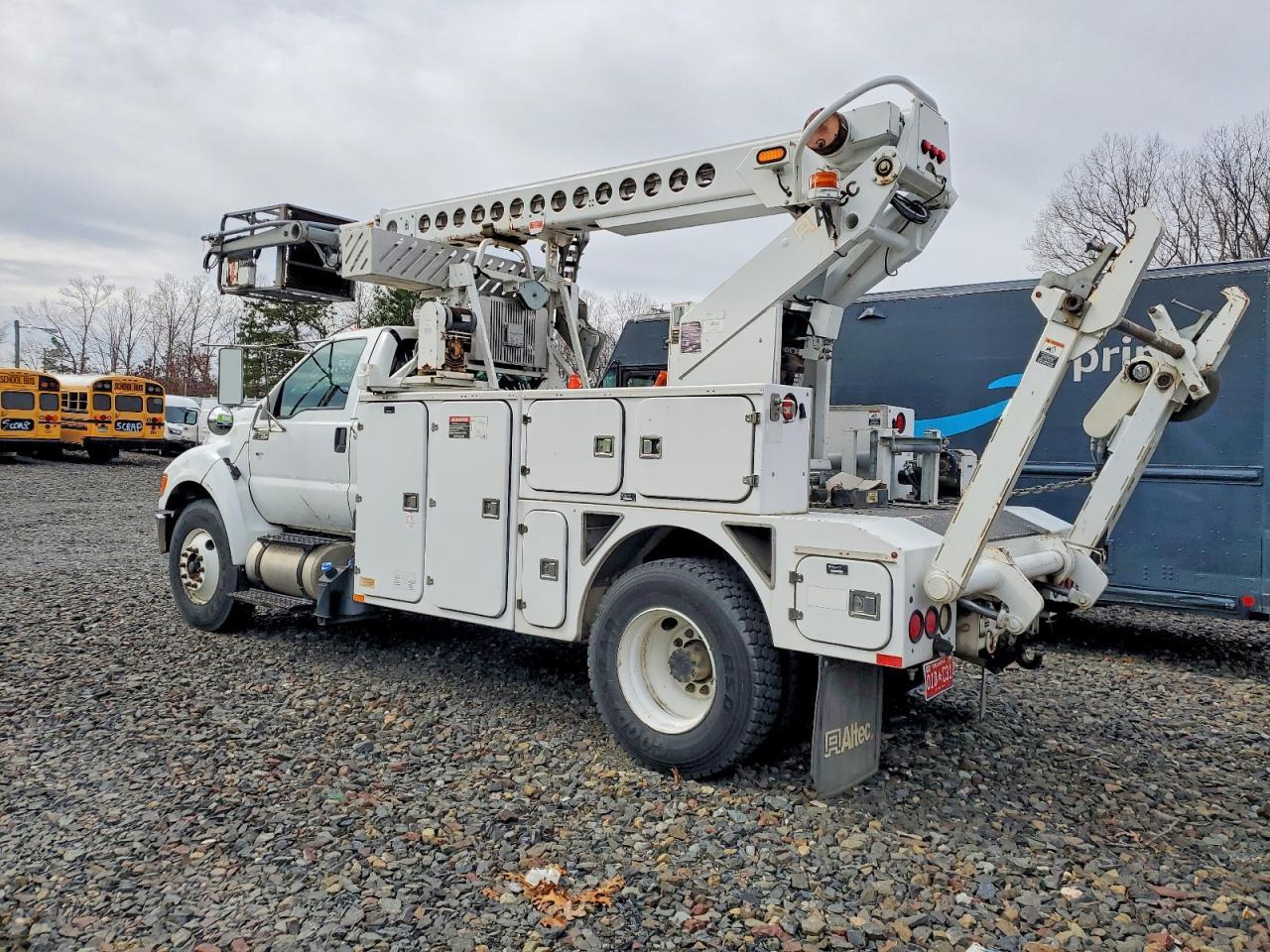 2013 Ford F750 Cable Placer Bucket Truck