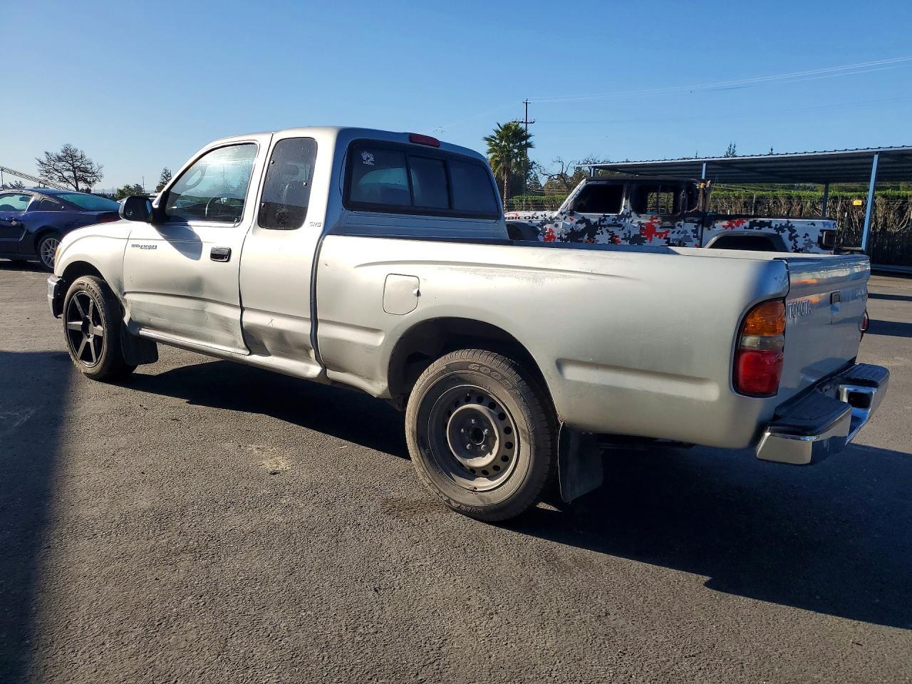 2002 Toyota Tacoma Base