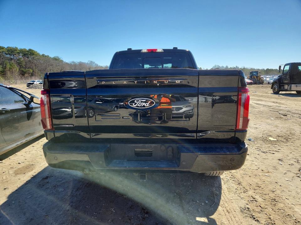 2025 Ford F150 Platinum