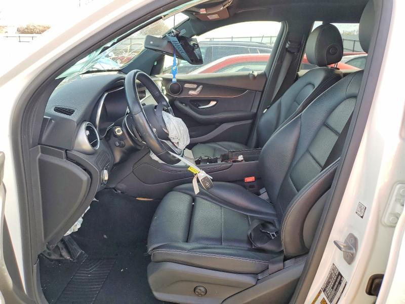 2021 Mercedes-Benz Glc 300