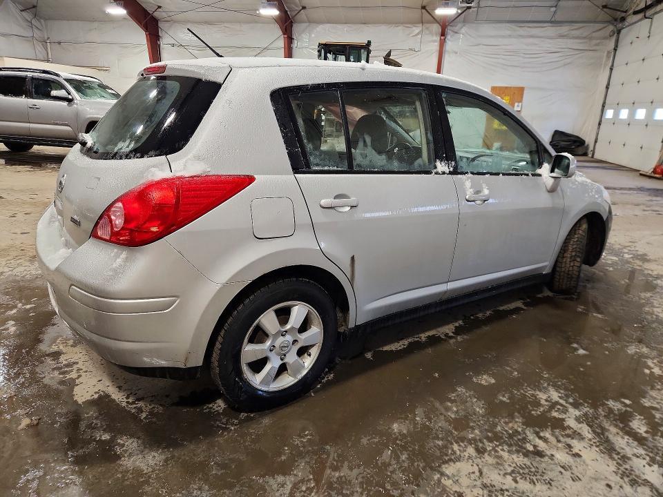 2012 Nissan Versa 1.8 s