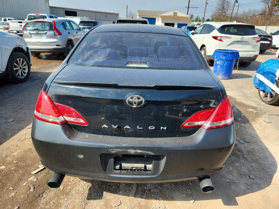2006 Toyota Avalon xl
