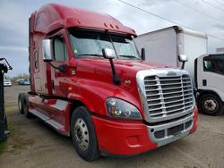 Salvage trucks for sale at Portland, OR auction: 2014 Freigliner 2014 Freightliner Cascadia Semi Truck