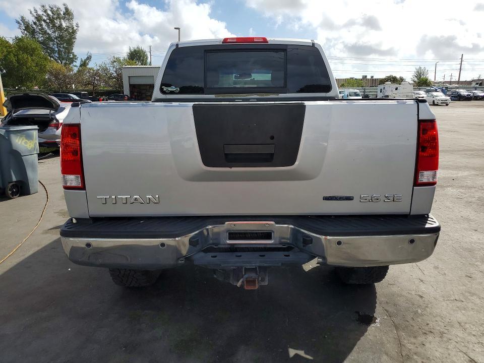 2010 Nissan Titan SE